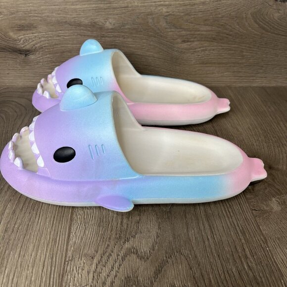 Shark Cloud Slides Blue White Adult Pool Slippers Unisex Size 10 - Picture 2 of 15